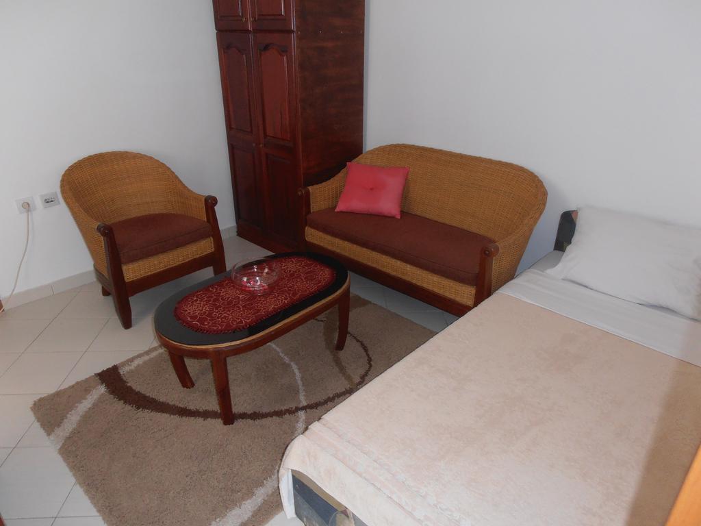 Apartmani Zeljko Vujovic Budva Ngoại thất bức ảnh