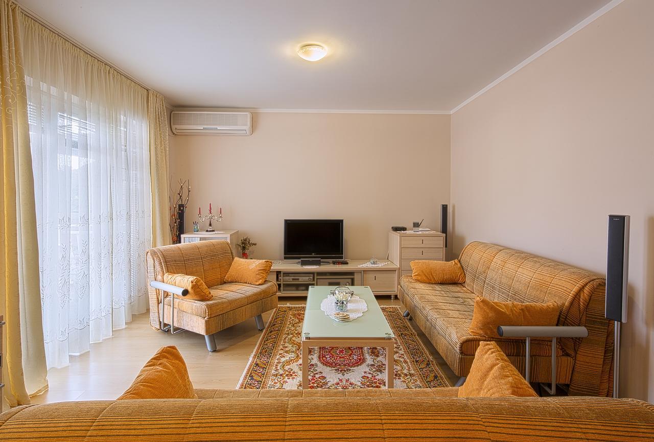 Apartmani Zeljko Vujovic Budva Ngoại thất bức ảnh