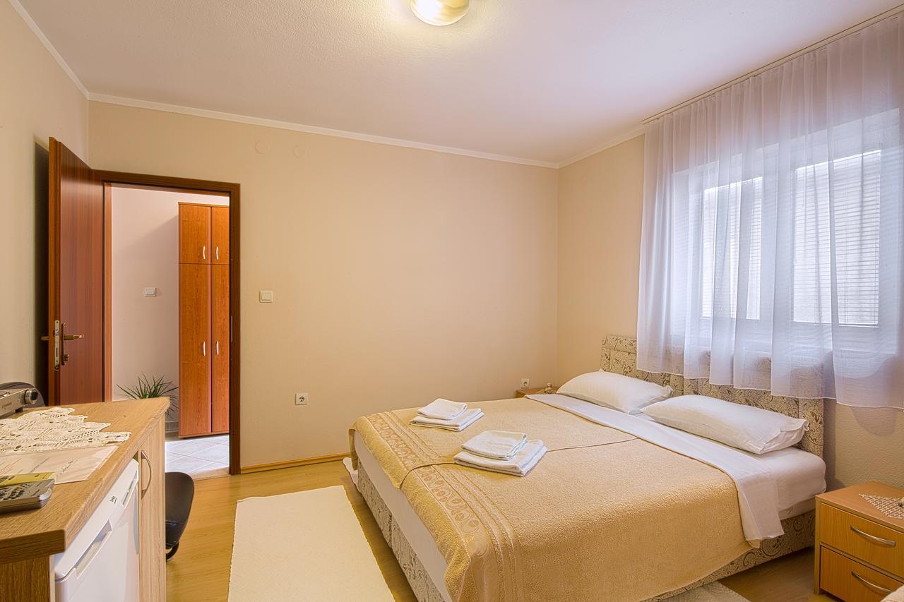 Apartmani Zeljko Vujovic Budva Ngoại thất bức ảnh
