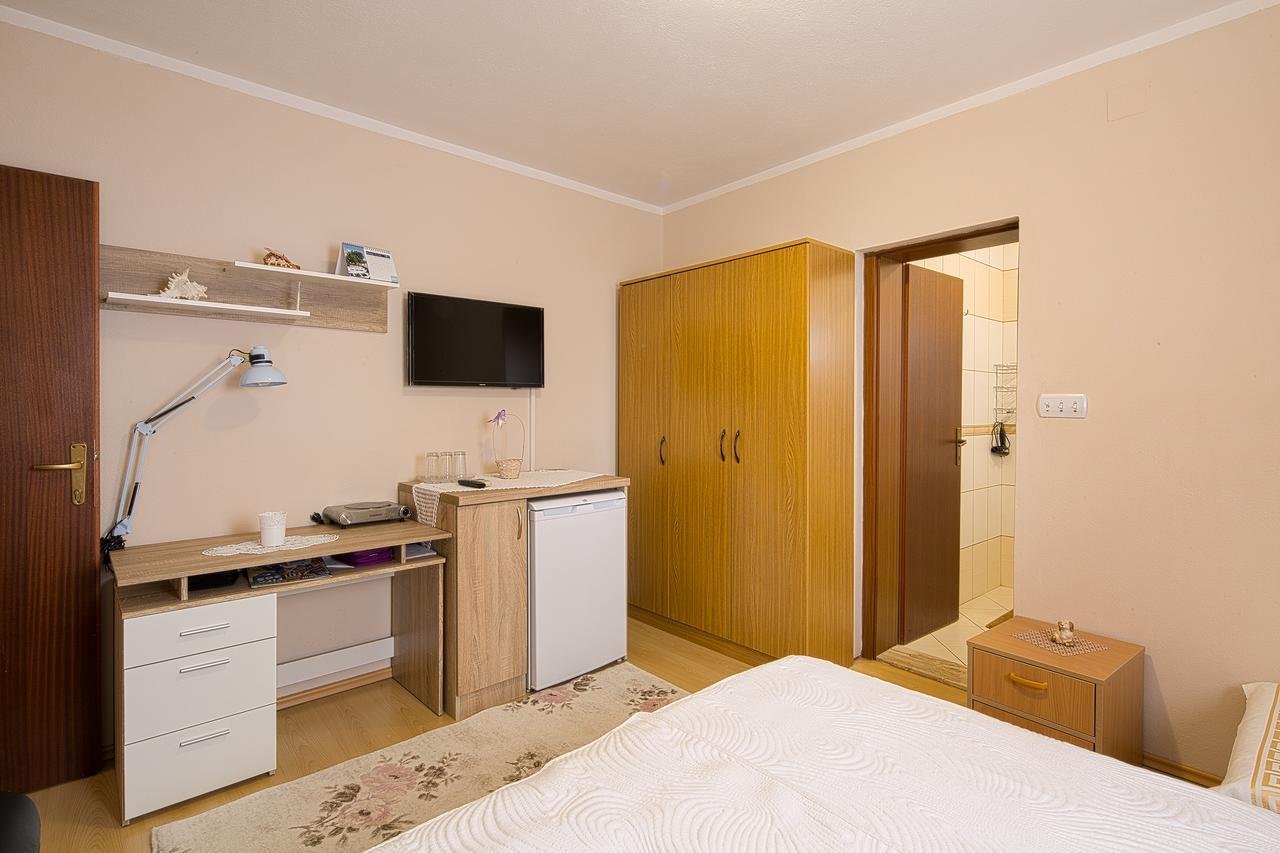 Apartmani Zeljko Vujovic Budva Ngoại thất bức ảnh
